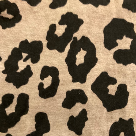 Lightweight Animal print black and tan cardigan with button closure - Picture 10 of 11